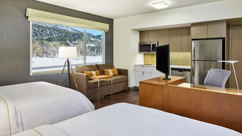 Element Basalt - Aspen Hotel Bagian luar foto